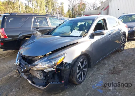 2018 Nissan Altima 2.5 Sr z USA, uszkodzony, nr VIN 1N4AL3AP7JC116245